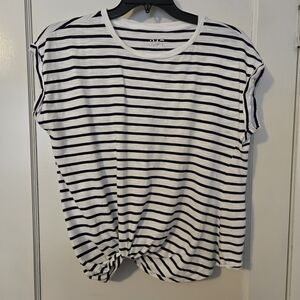 Maurices 24/7 Women's  Striped T-Shirt Size L Casual Spring Summer